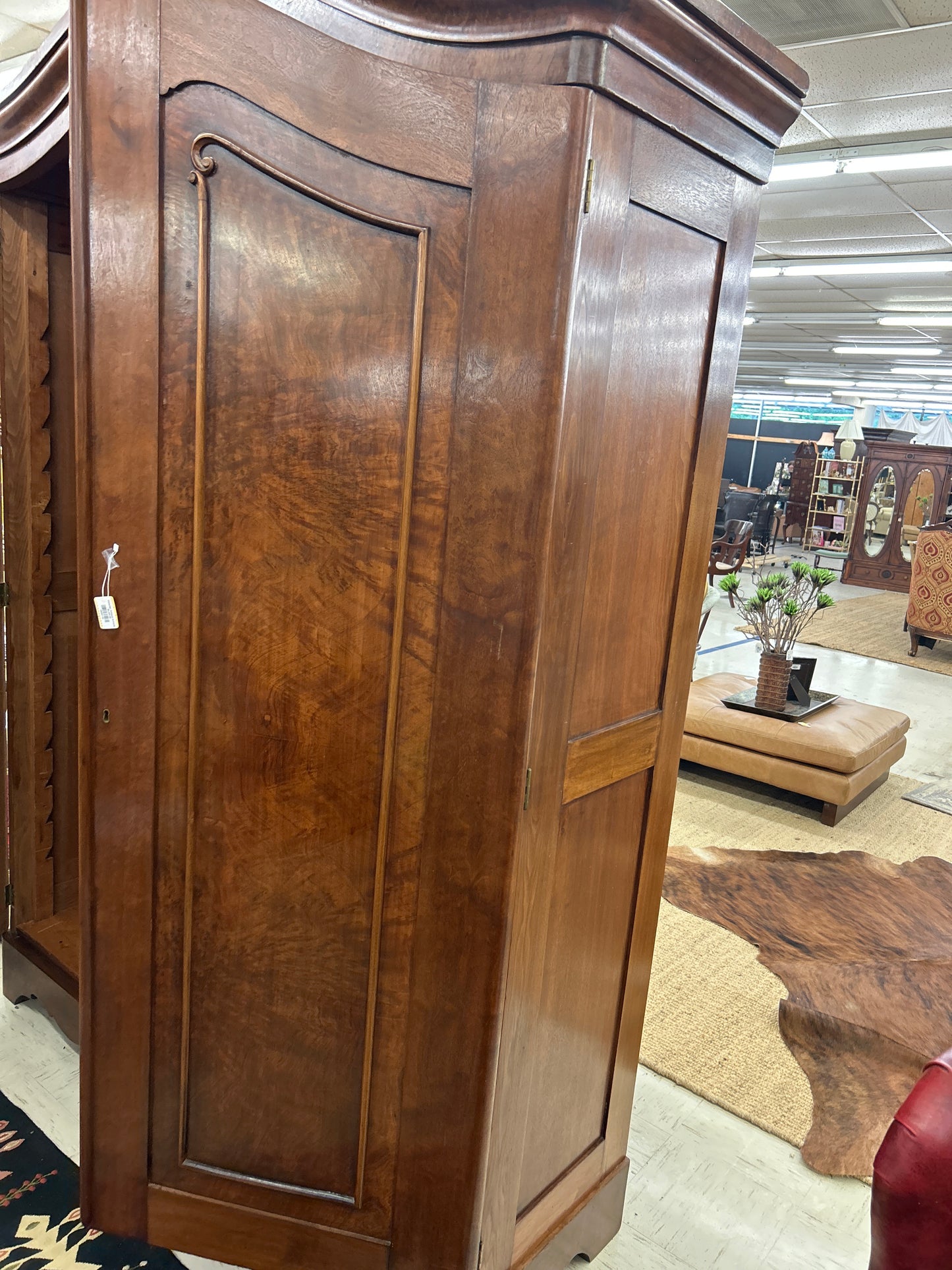 Victorian Antique Armorie