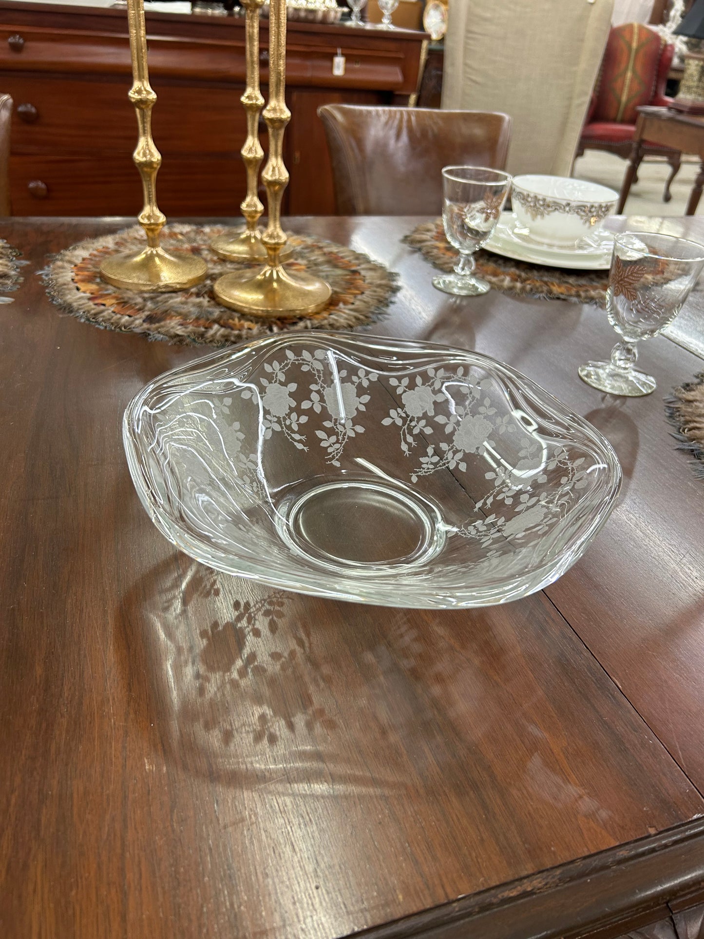 “Beautiful vintage etched floral crystal bowl