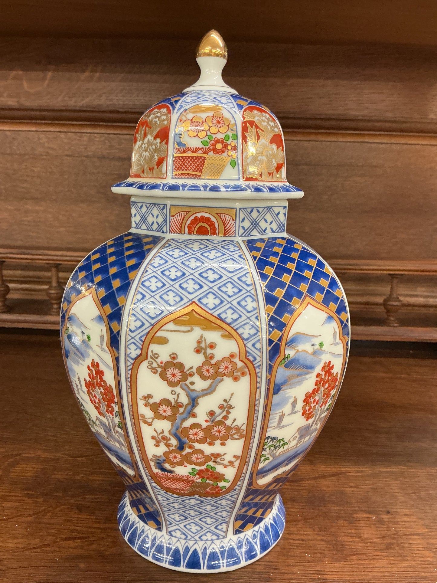 Vintage Japanese Imari Style Lidded Ginger Jar (OMC Japan – Scenic Panel Design)