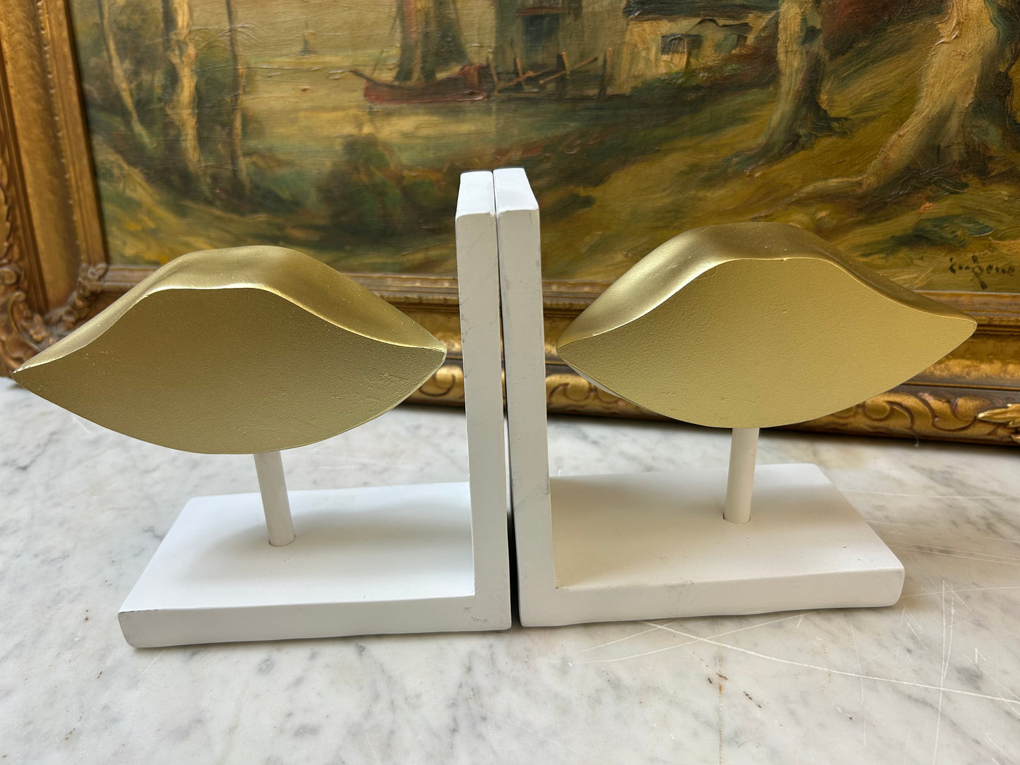 Modern glam gold lips bookends