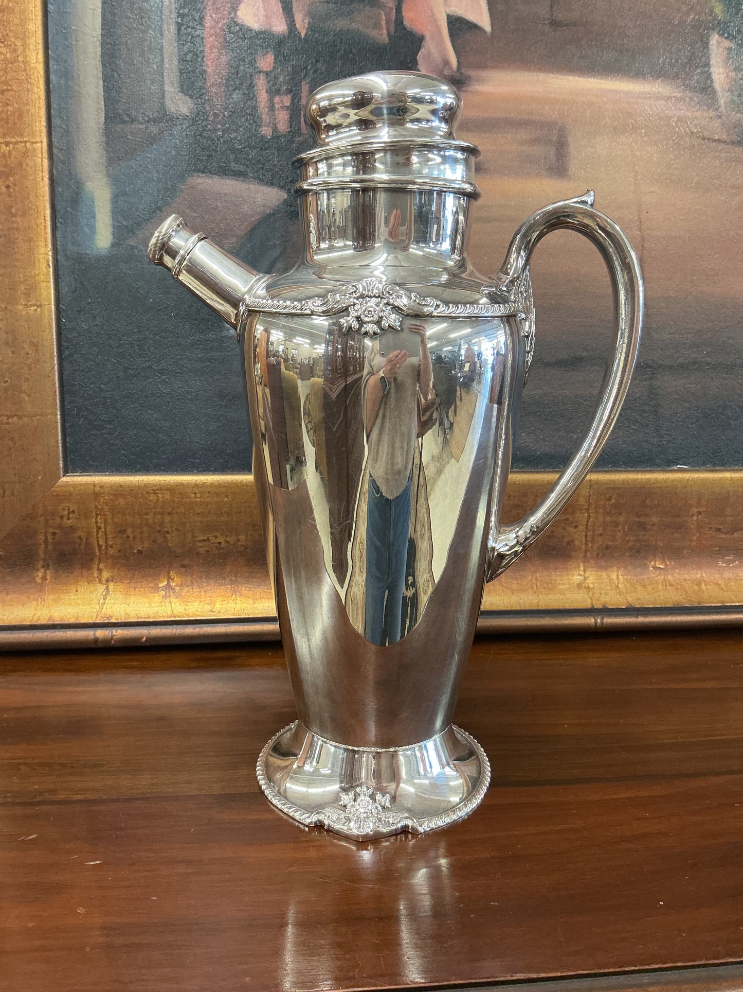 Oneida silverplate cocktail shaker