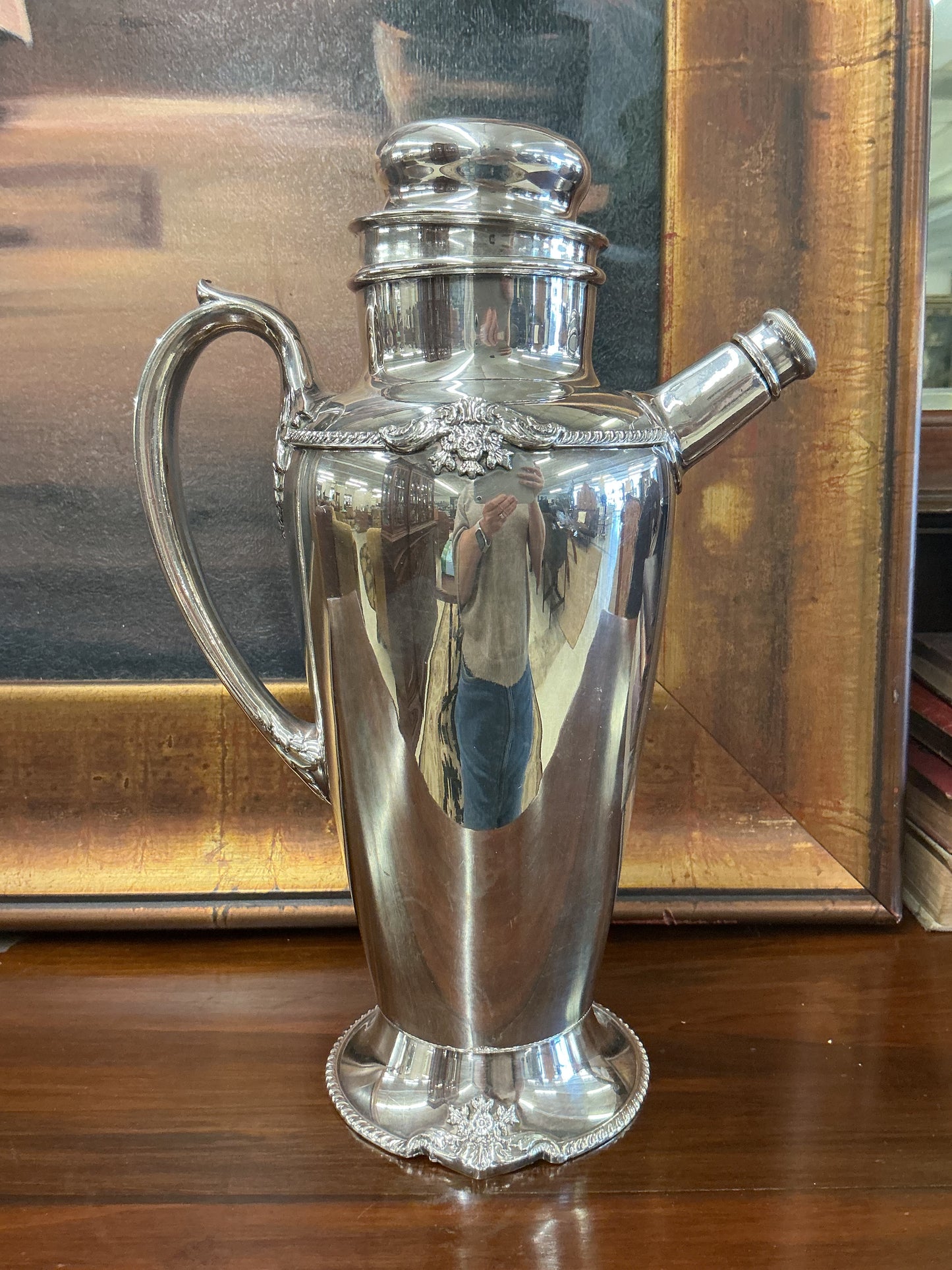 Oneida silverplate cocktail shaker
