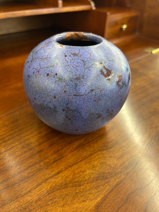 New Clairvaux pottery vase (small chip)
