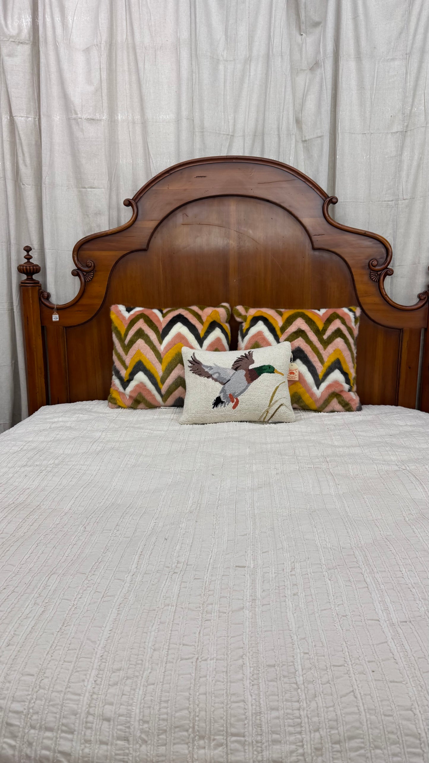 Alfonso Marina King Bed