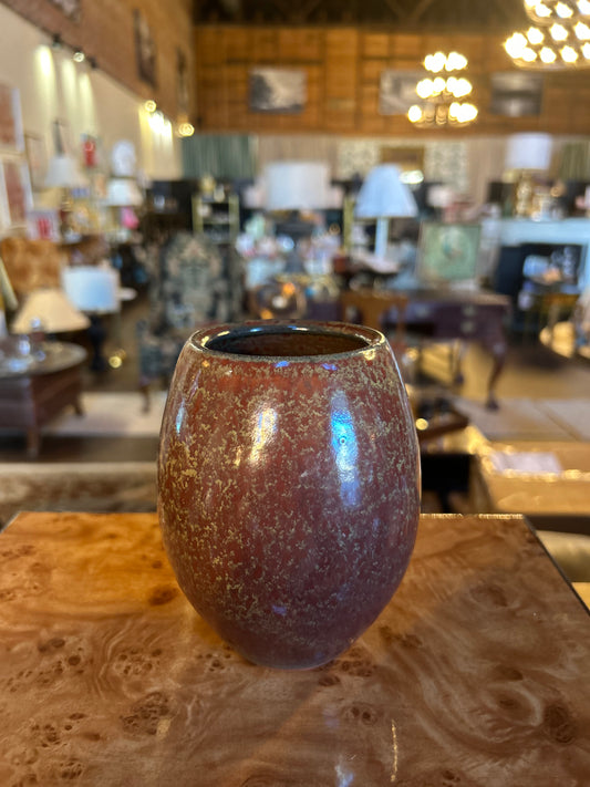 “New Clairvaux” pottery vase with a striking red glaze